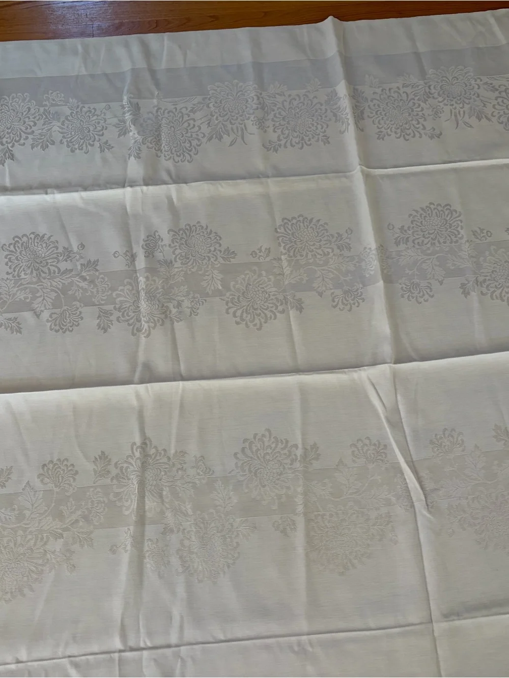 Elegant Rectangle White Damask Tablecloth, approx. 60